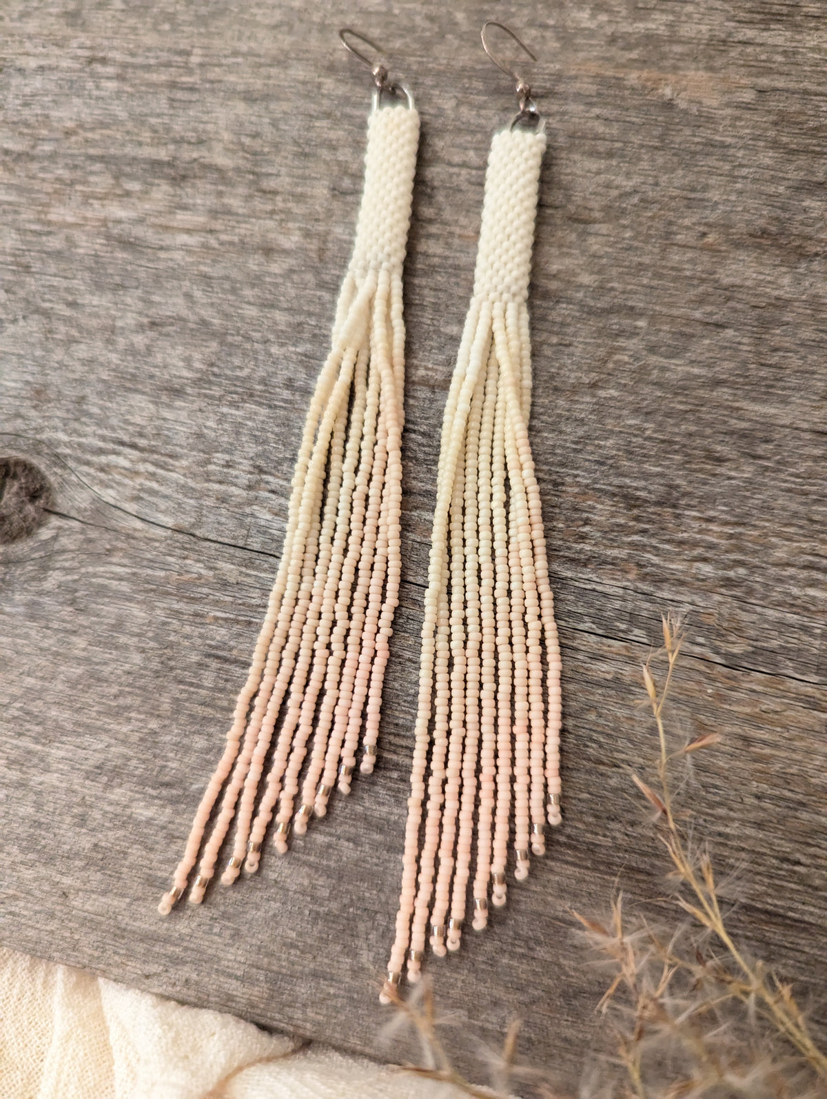 ✨ Creamy Blush Ombre Cascade Earring